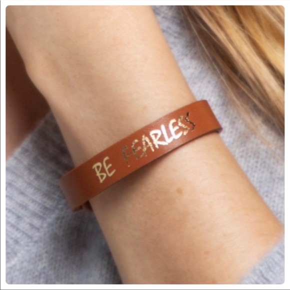 “BE FEARLESS “ BOHO BEAUTIFUL FAUX LEATHER BRACELET NWT - Picture 3 of 4